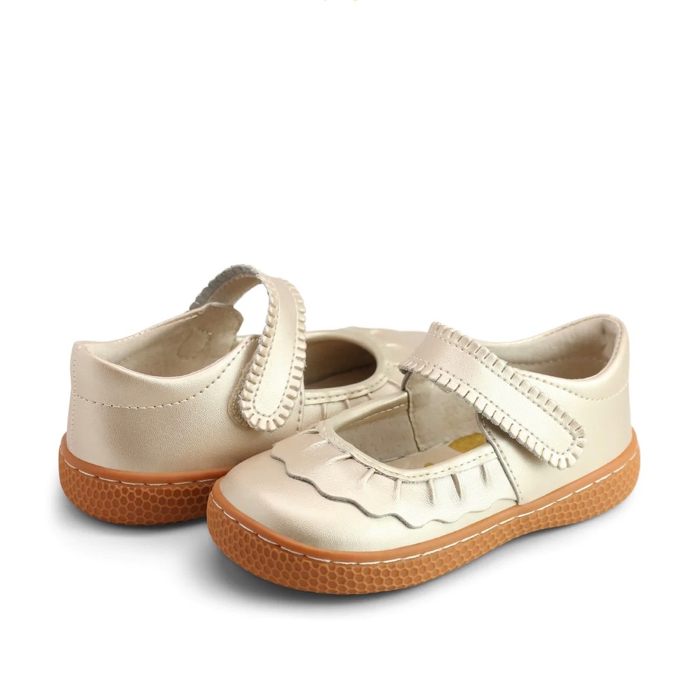 Livie & Luca Ruche classic Mary Jane size 11 champagne color
